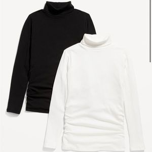 Maternity Turtleneck Set of 2 size Small